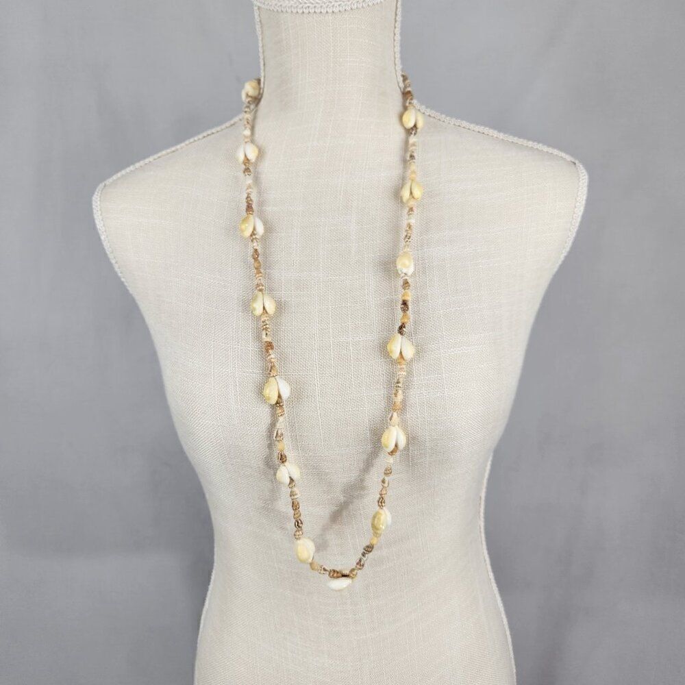 Vintage Hawaiian Lei Mini Conch Nutmeg Sea Shell Necklace Luau 37" Tropical